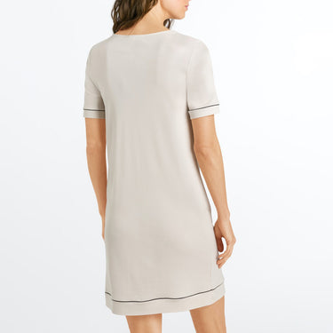 Hanro Natural Comfort natkjole kort ærme 90 cm almond Beige 2