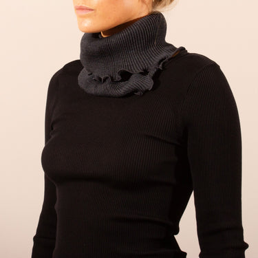 Oscalito Costina neck warmer