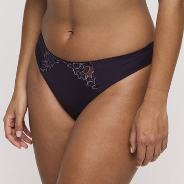 Deauville string trusse amethyst gem
