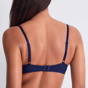 Secret memories plunge bh dybt V