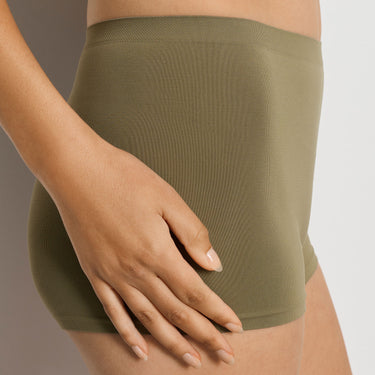 Touch Feeling boyleg shorts trusse