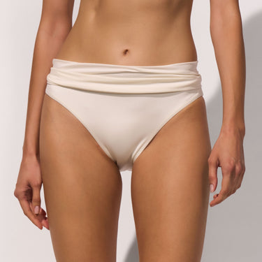 Souflee bikinitrusse klassisk