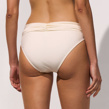 Souflee bikinitrusse klassisk