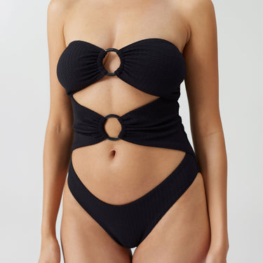 Alicante badedragt stropløs med udskæringer